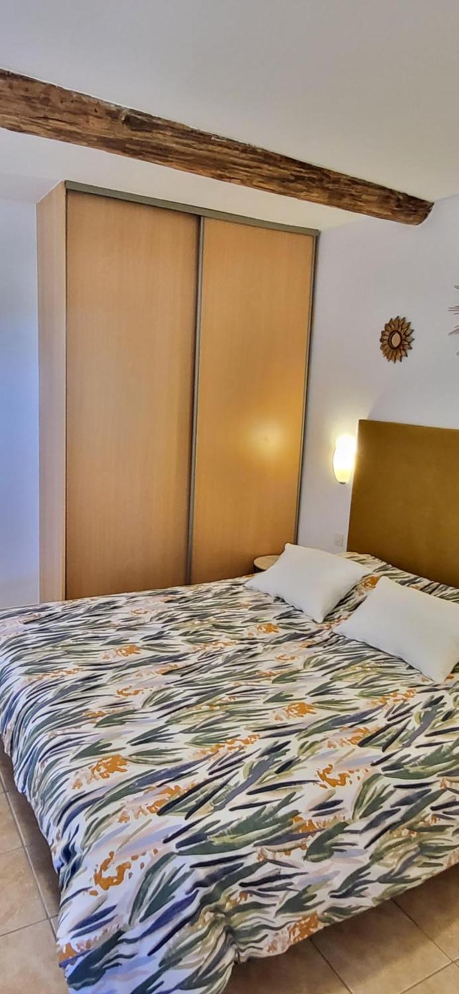 Bed and Breakfast La Maison Millesime La Caunette Екстер'єр фото