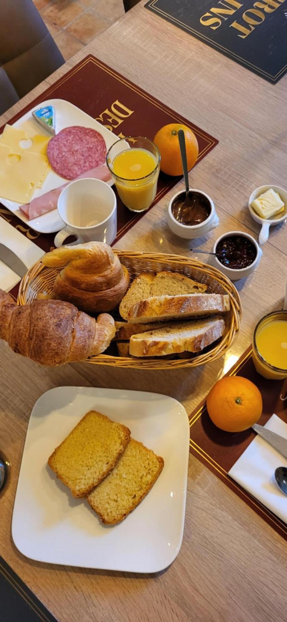 Bed and Breakfast La Maison Millesime La Caunette Екстер'єр фото
