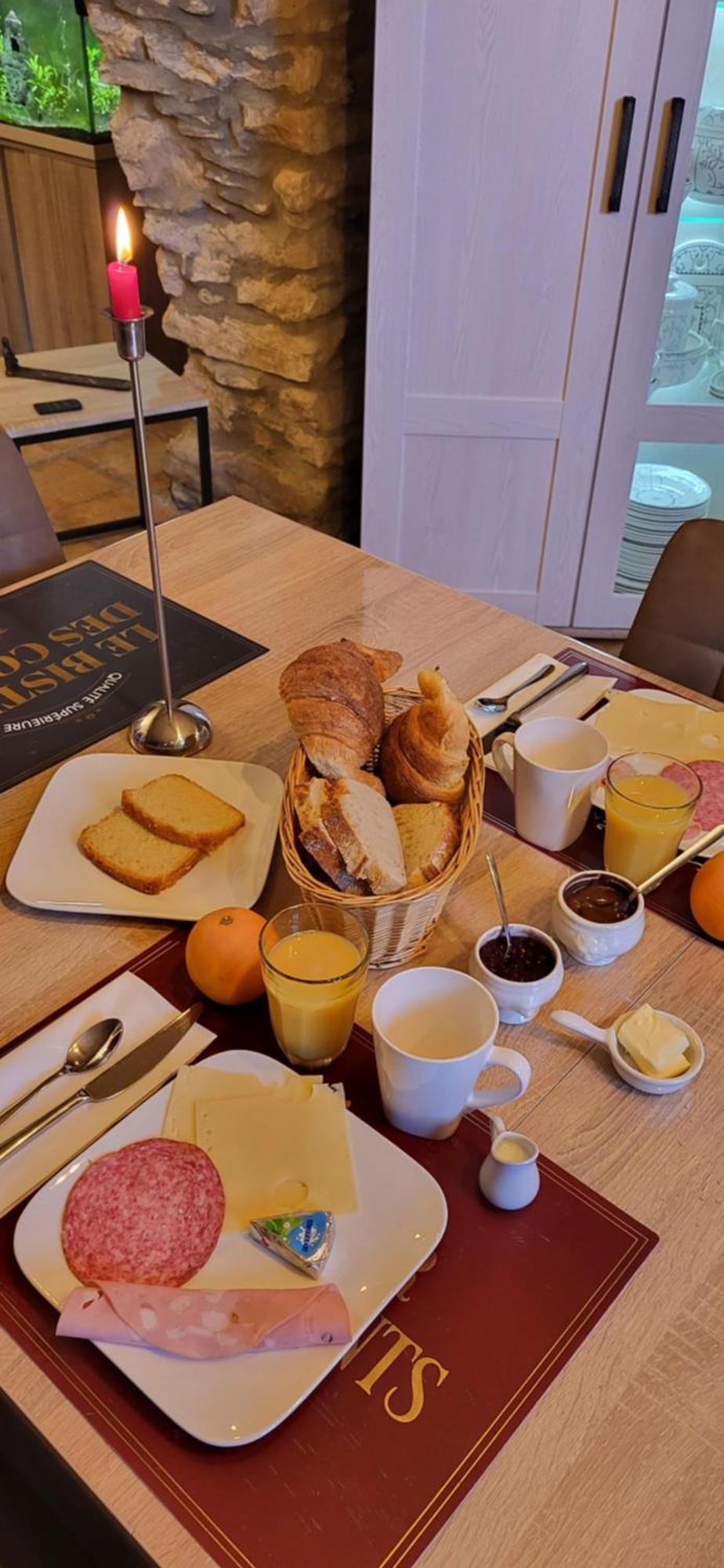 Bed and Breakfast La Maison Millesime La Caunette Екстер'єр фото